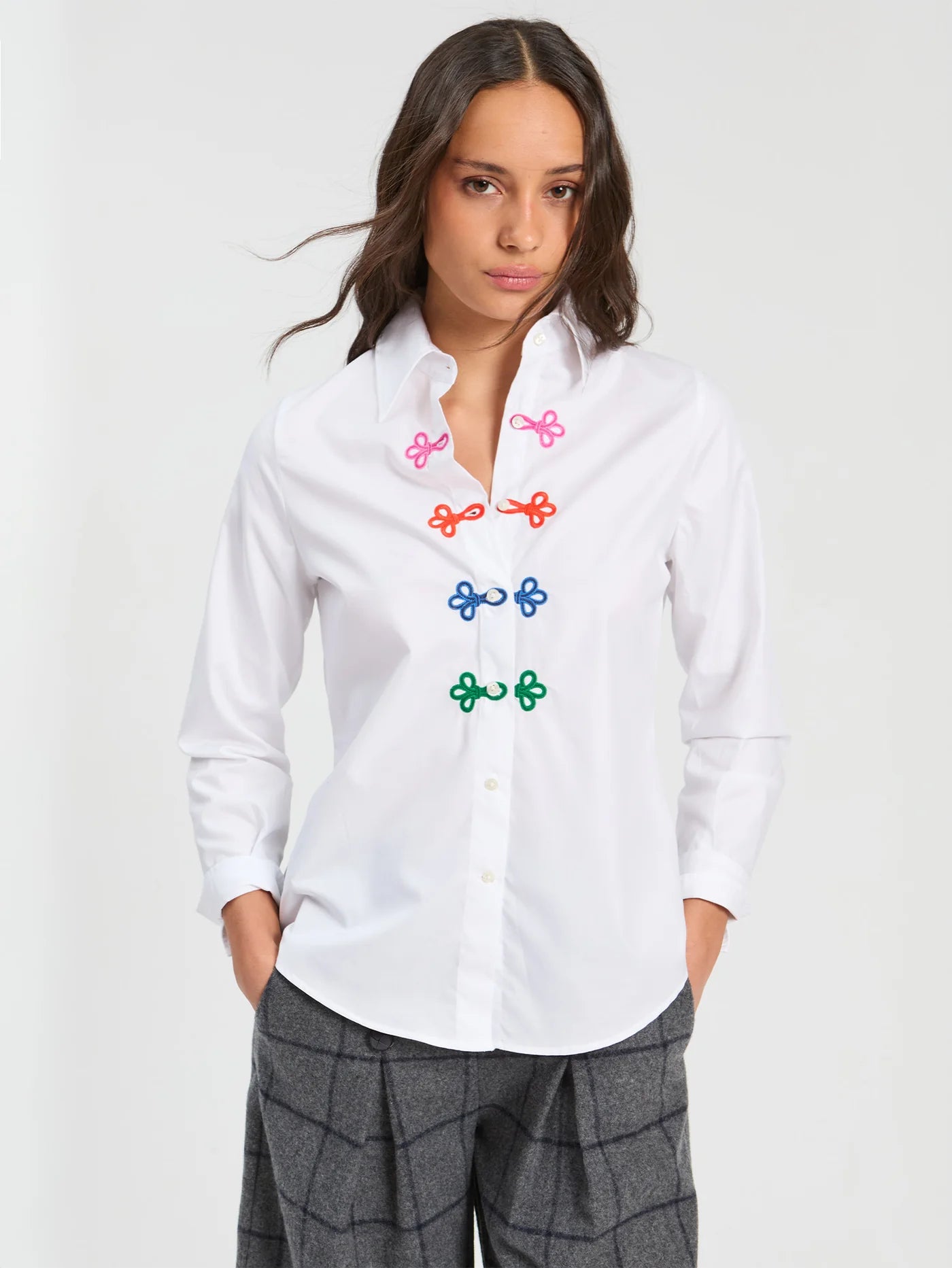 Multicolor frogging White Blouse
