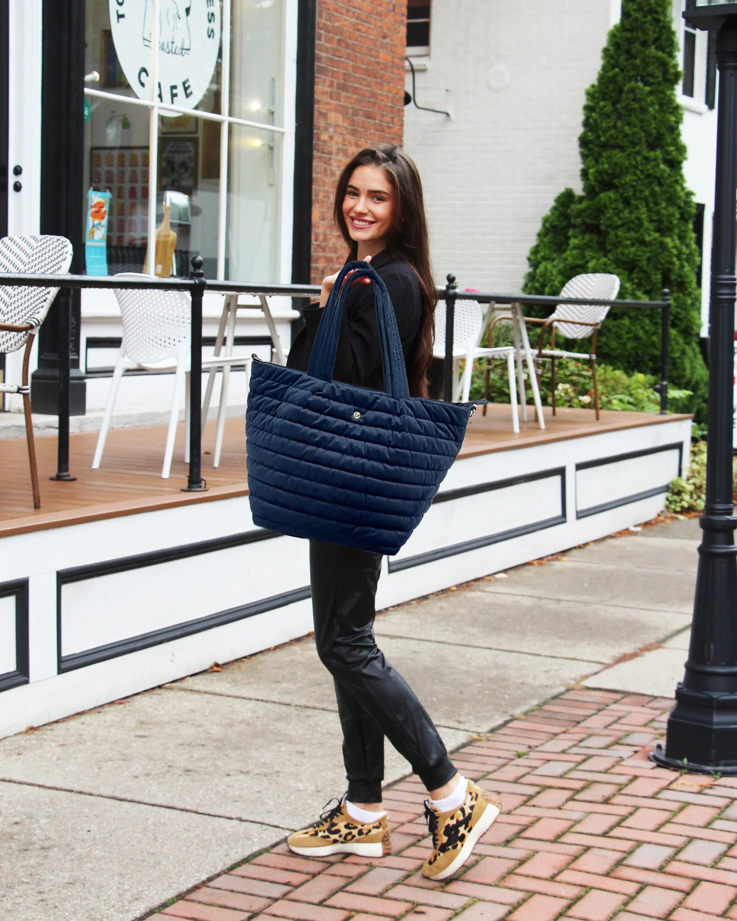 Tote Velvet Sapphire